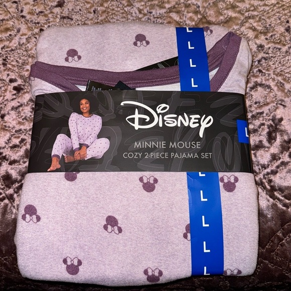 BRAND NEW DISNEY MINNIE MOUSE COZY 2-PIECE PAJAMA SET SIZE LARGE - Picture 1 of 5